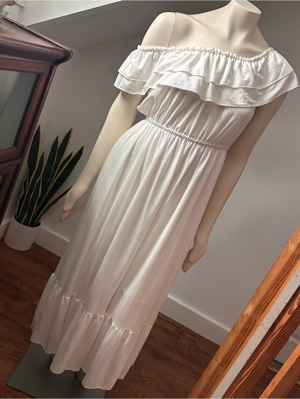 ☁️ Anna-Kaci // Dreamy Off-Shoulder Ruffle Maxi Dress - White
